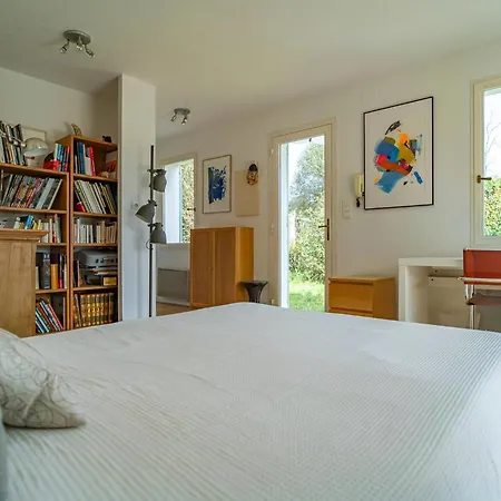 House With Pool In Montferrier-sur-Lez